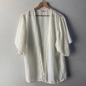 Anthropologie Skies Are Blue Chevron Kimono, White, Size Small